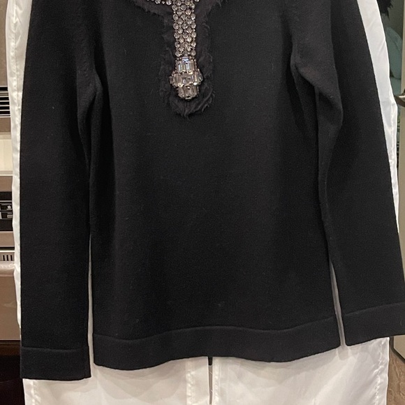 Chanel CASHMERE SWEATER and Silk Elegantly Pleated Skirt - Picture 14 of 16